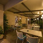 Ivando Hotel