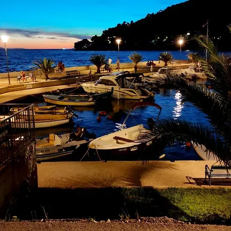 Hotel Ivando Drvenik (Split-Dalmatia)