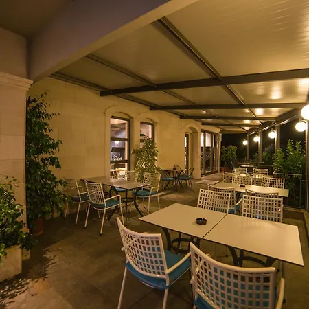 Ivando Hotel