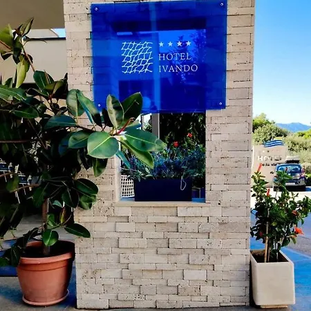 Ivando