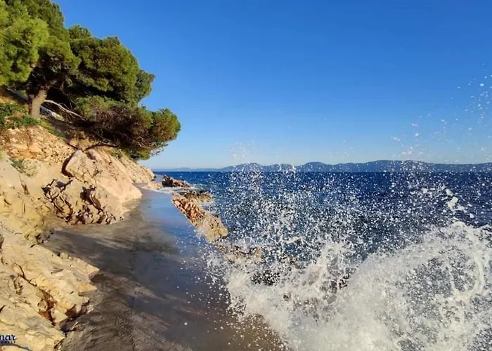 Ivando Hotel Drvenik (Split-Dalmatia)